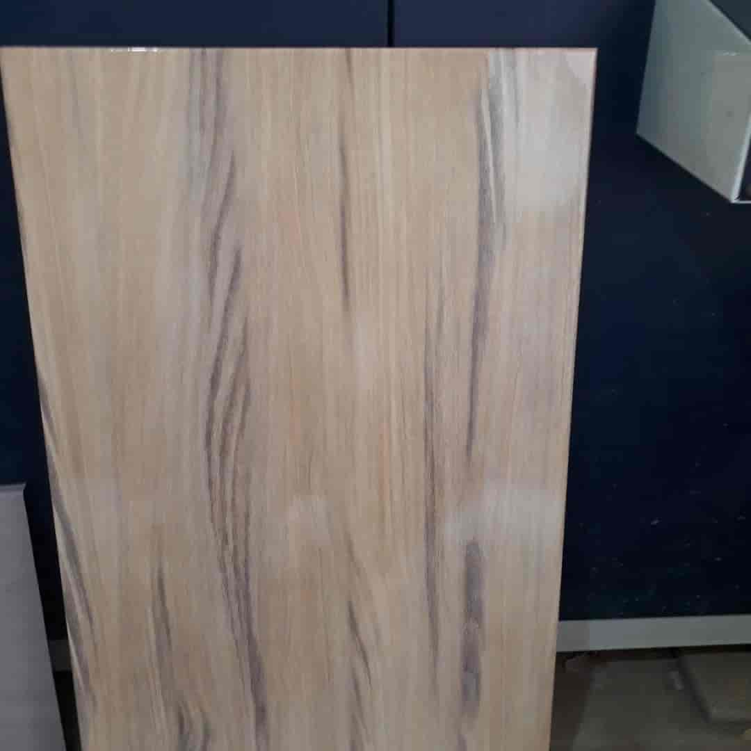Kitchen cabinet door